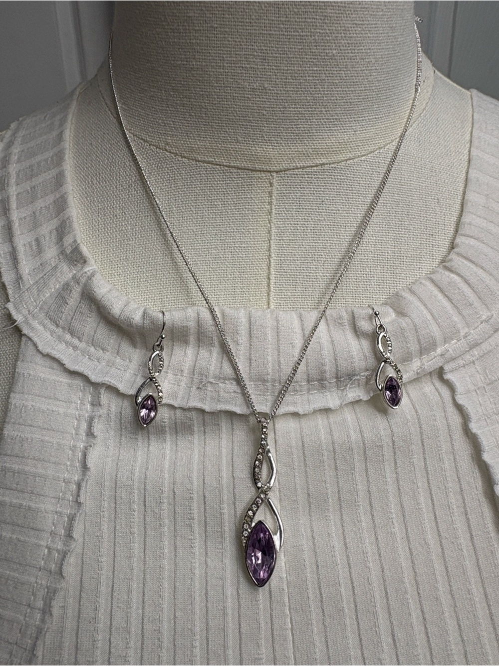 Sterling Silver Purple Crystal Pendant Necklace & Earring Set